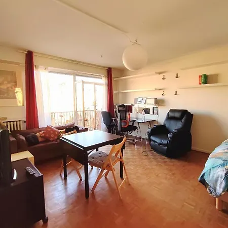 Cosy Et Spacieux Avec Emplacement Ideal Apartmán *