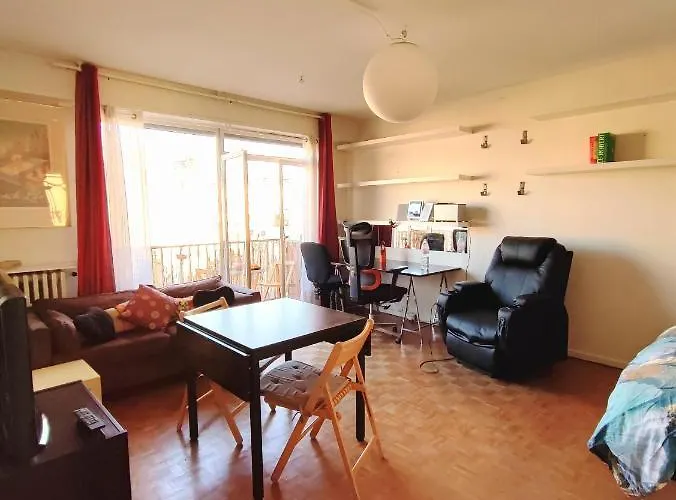 Cosy Et Spacieux Avec Emplacement Ideal Apartmán *